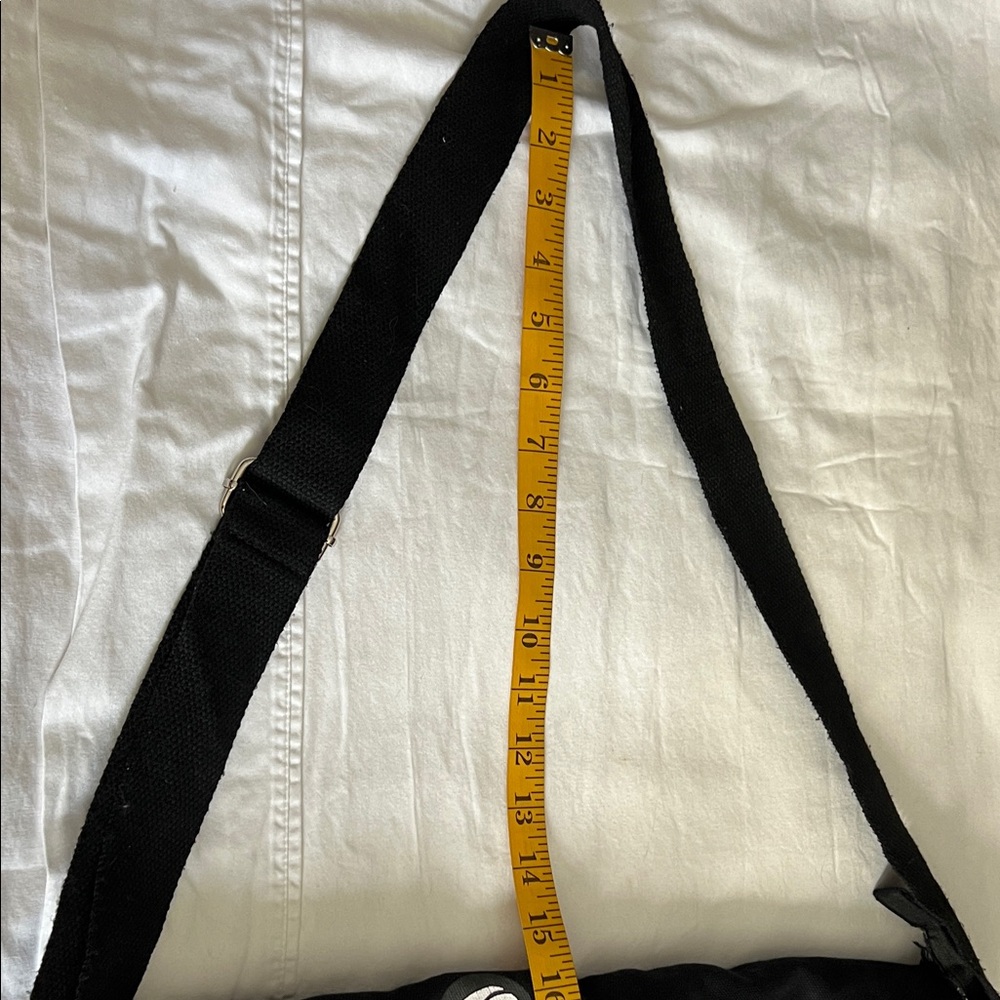 Vampire freak. Cat Skeleton Crossbody Bag like new - Picture 5 of 8